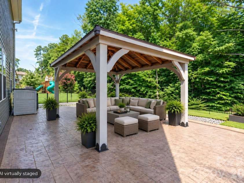 111 Lambeth Loop, Mooresville, NC 28115.  MLS# CAR4413662, YatesRealty ID 43921. 