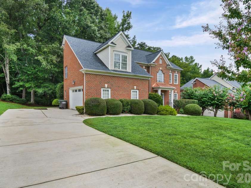 3489 Fieldstone Drive, Gastonia, NC 28056.  MLS# CAR4413911, YatesRealty ID 43922. 