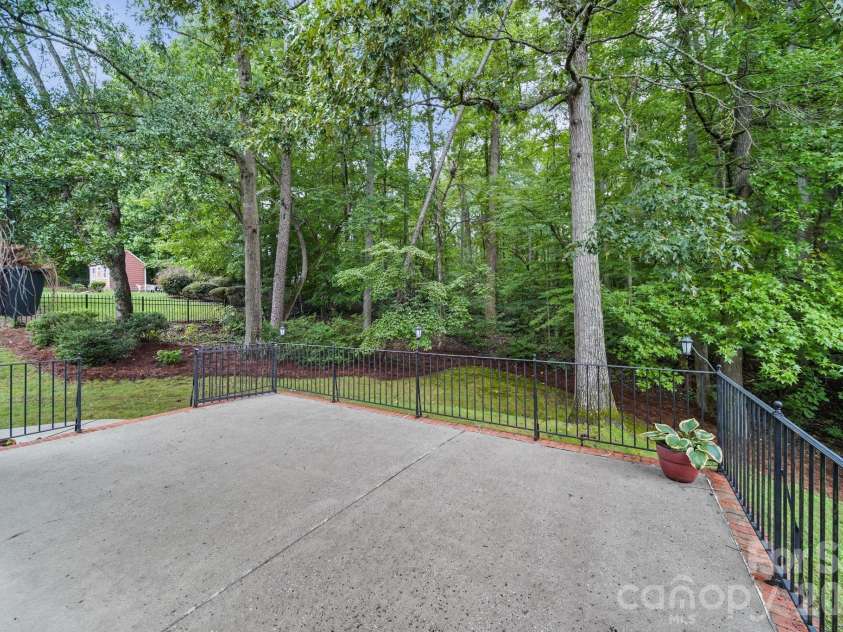 3489 Fieldstone Drive, Gastonia, NC 28056.  MLS# CAR4413911, YatesRealty ID 43922. 