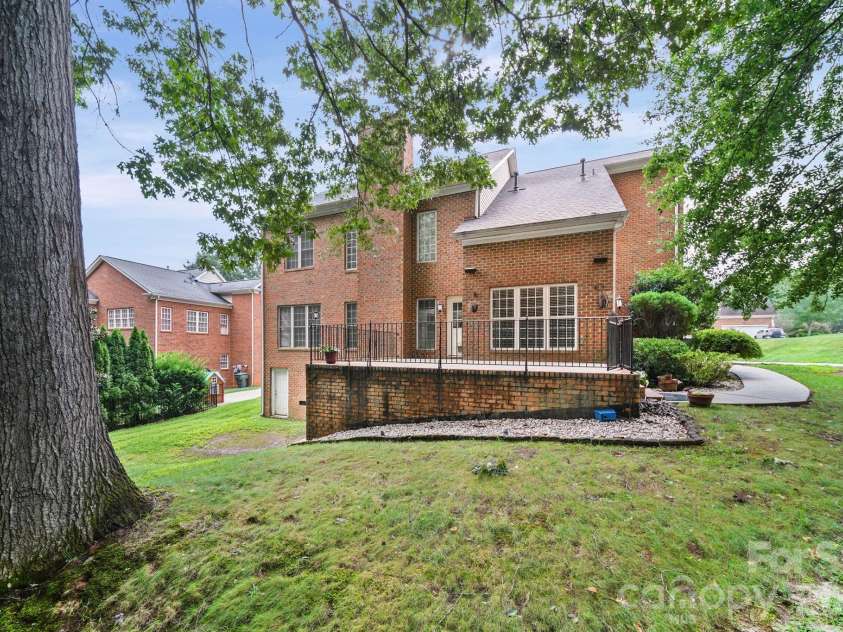 3489 Fieldstone Drive, Gastonia, NC 28056.  MLS# CAR4413911, YatesRealty ID 43922. 