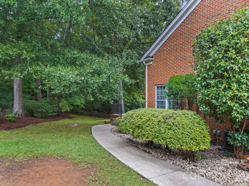 3489 Fieldstone Drive, Gastonia, NC 28056.  MLS# CAR4413911, YatesRealty ID 43922. 