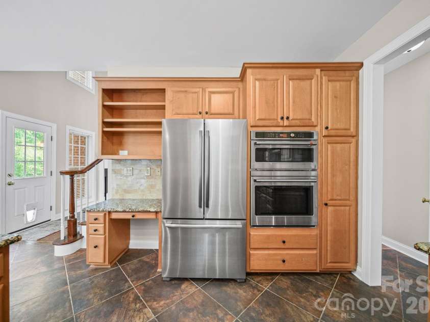 3489 Fieldstone Drive, Gastonia, NC 28056.  MLS# CAR4413911, YatesRealty ID 43922. Kitchen