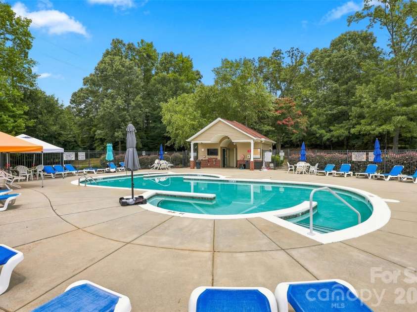 206 Horizon Circle, Rock Hill, SC 29732.  MLS# CAR4412143, YatesRealty ID 43924. 