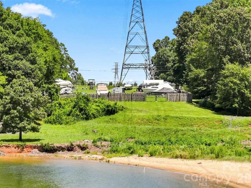 206 Horizon Circle, Rock Hill, SC 29732.  MLS# CAR4412143, YatesRealty ID 43924. 