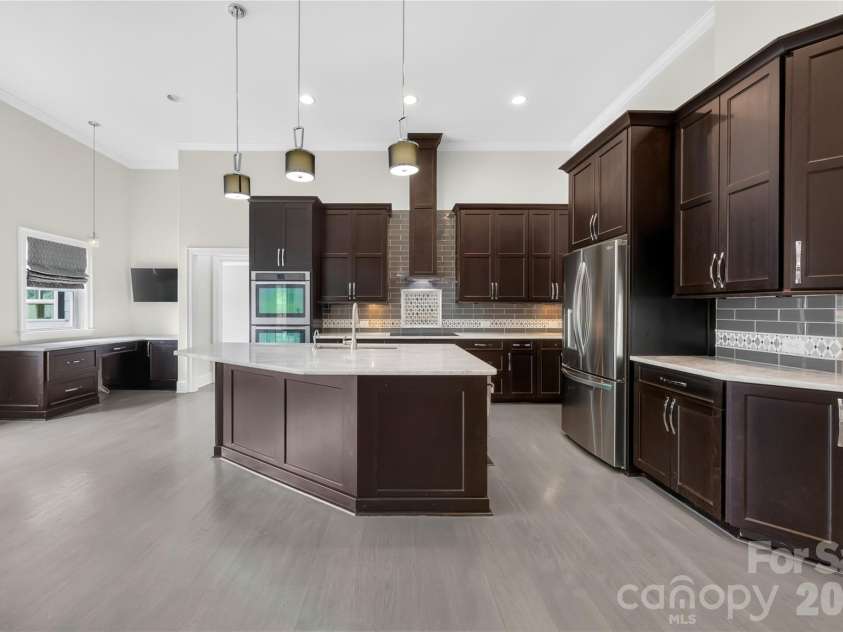 129 Aqua Drive, Mooresville, NC 28117.  MLS# CAR4413727, YatesRealty ID 43925. 