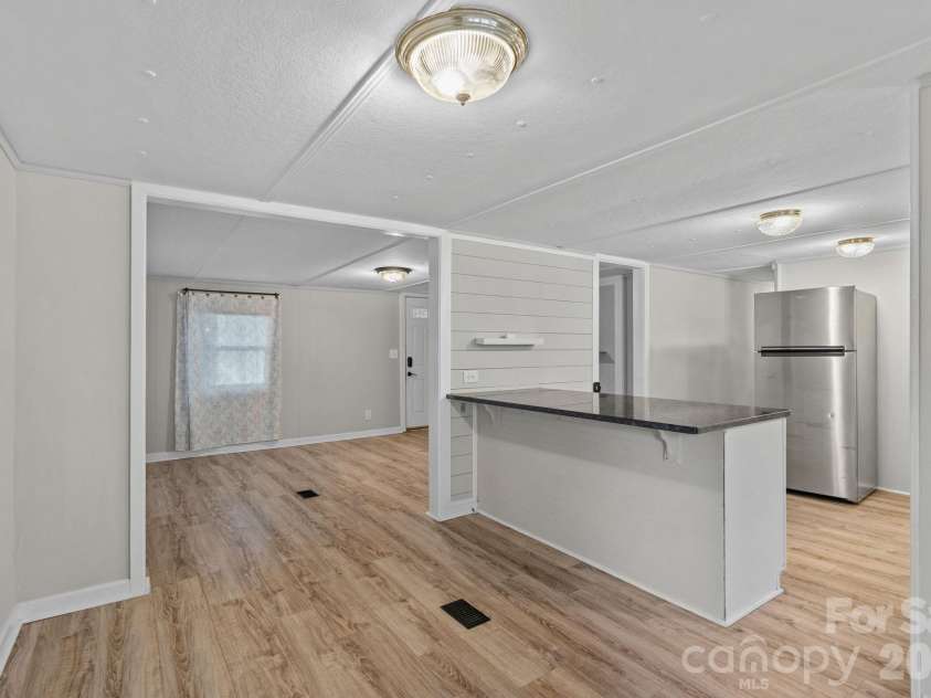218 Lineberger Drive, Mooresville, NC 28117.  MLS# CAR4414415, YatesRealty ID 43929. 