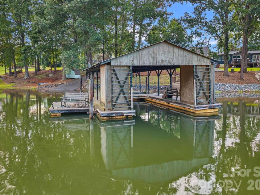 218 Lineberger Drive, Mooresville, NC 28117.  MLS# CAR4414415, YatesRealty ID 43929. 