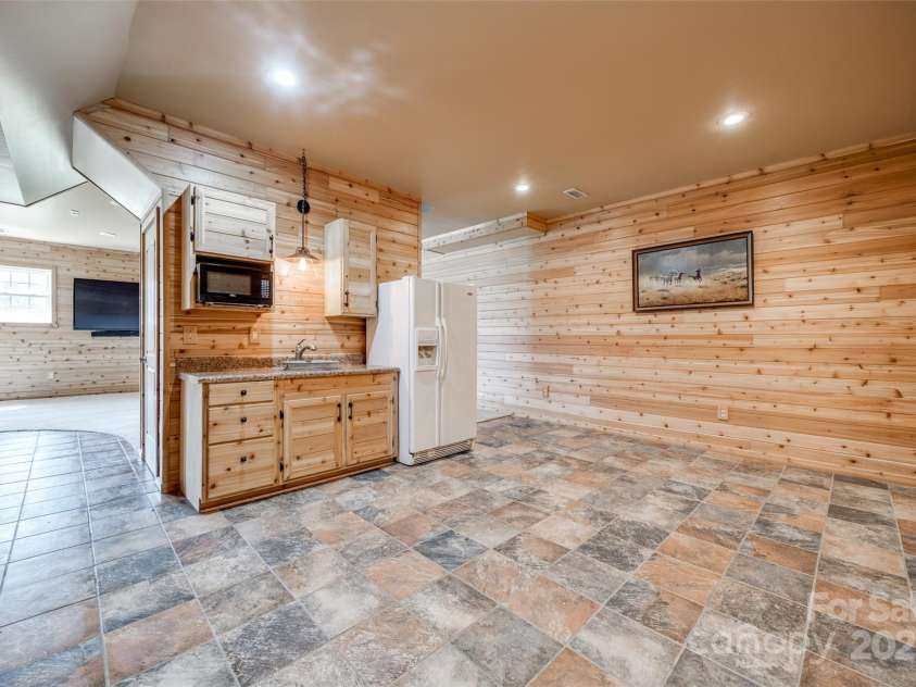 1790 Faires Road, Rock Hill, SC 29730.  MLS# CAR4235758, YatesRealty ID 4393. Kitchenette.