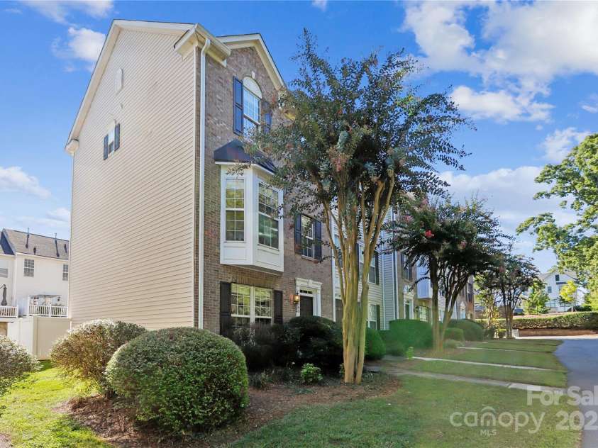 8165 Millwright Lane, Charlotte, NC 28277.  MLS# CAR4302989, YatesRealty ID 4393. 