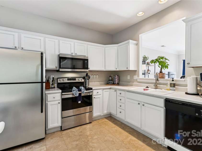 8165 Millwright Lane, Charlotte, NC 28277.  MLS# CAR4302989, YatesRealty ID 4393. 