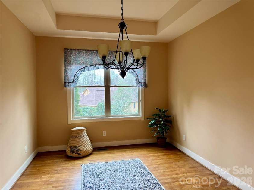 894 Dunroy Drive, Hendersonville, NC 28739.  MLS# CAR4379166, YatesRealty ID 4393. 
