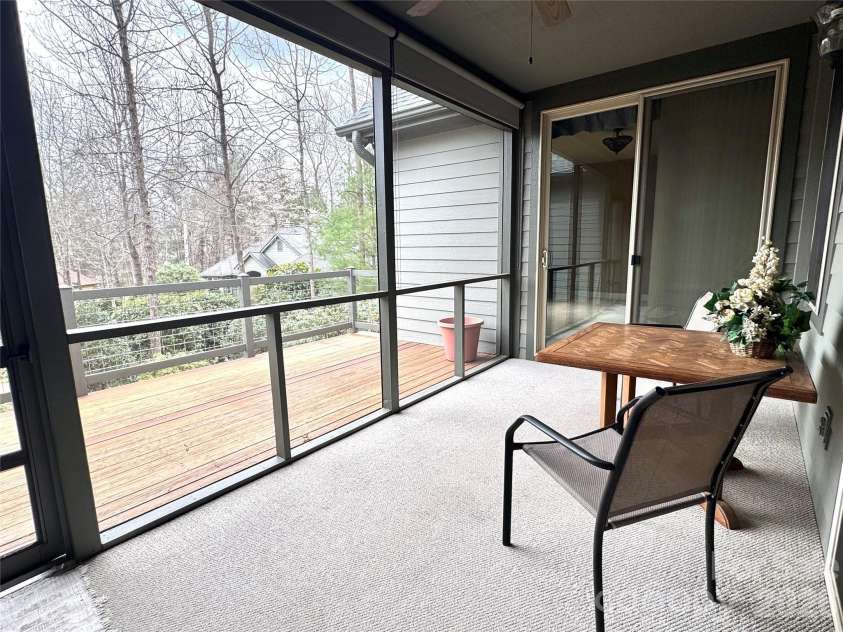 894 Dunroy Drive, Hendersonville, NC 28739.  MLS# CAR4379166, YatesRealty ID 4393. 