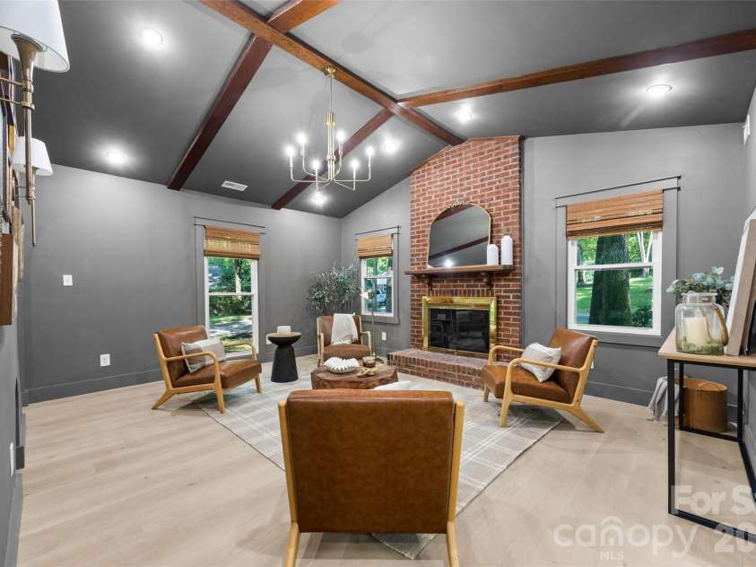 635 Trail Ridge Road, Matthews, NC 28105.  MLS# CAR4414225, YatesRealty ID 43932. 