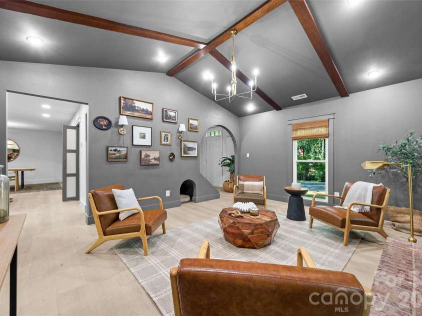 635 Trail Ridge Road, Matthews, NC 28105.  MLS# CAR4414225, YatesRealty ID 43932. 