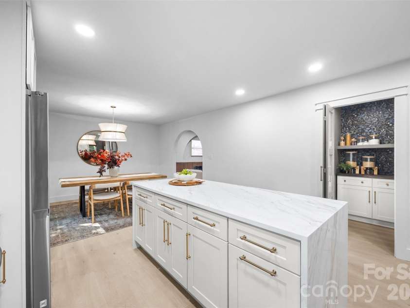 635 Trail Ridge Road, Matthews, NC 28105.  MLS# CAR4414225, YatesRealty ID 43932. 
