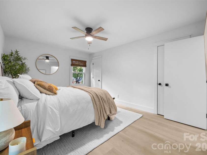 635 Trail Ridge Road, Matthews, NC 28105.  MLS# CAR4414225, YatesRealty ID 43932. 