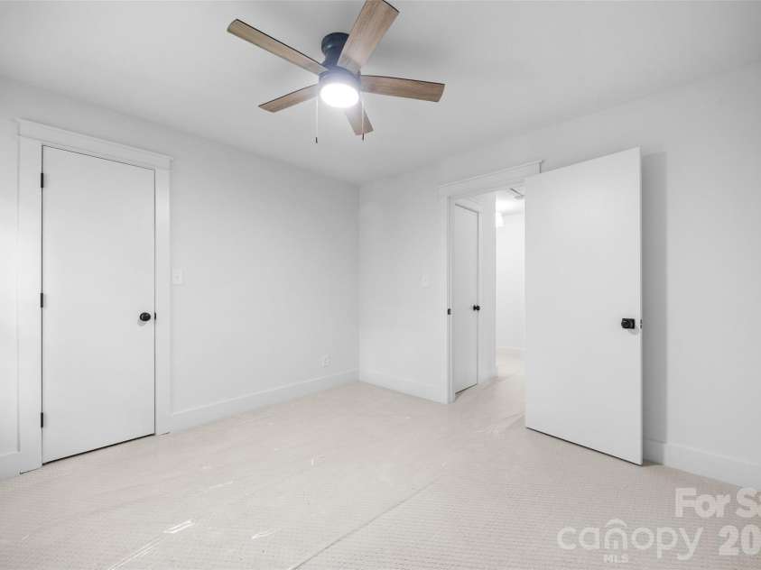 635 Trail Ridge Road, Matthews, NC 28105.  MLS# CAR4414225, YatesRealty ID 43932. 