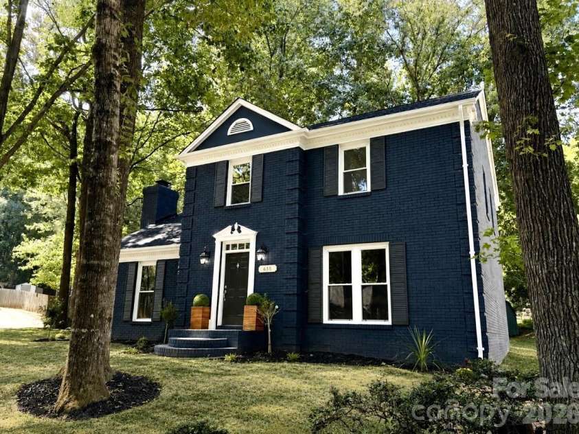 635 Trail Ridge Road, Matthews, NC 28105.  MLS# CAR4414225, YatesRealty ID 43932. 