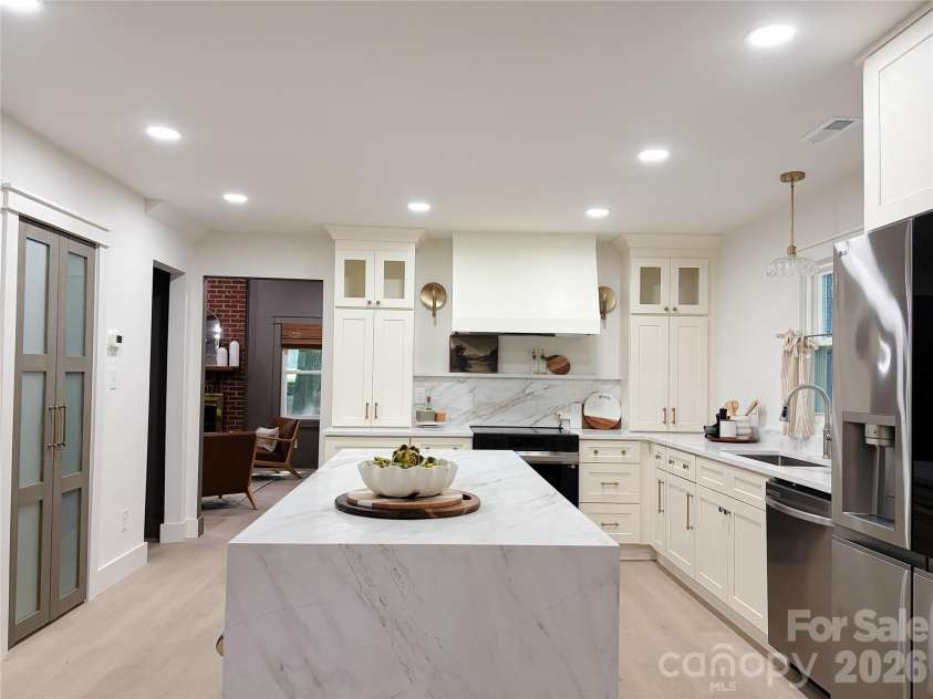 635 Trail Ridge Road, Matthews, NC 28105.  MLS# CAR4414225, YatesRealty ID 43932. 