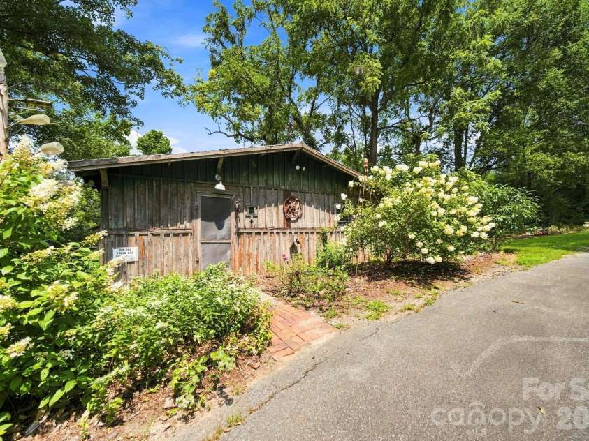 8670 US 601 Highway, Salisbury, NC 28147.  MLS# CAR4414330, YatesRealty ID 43933. 