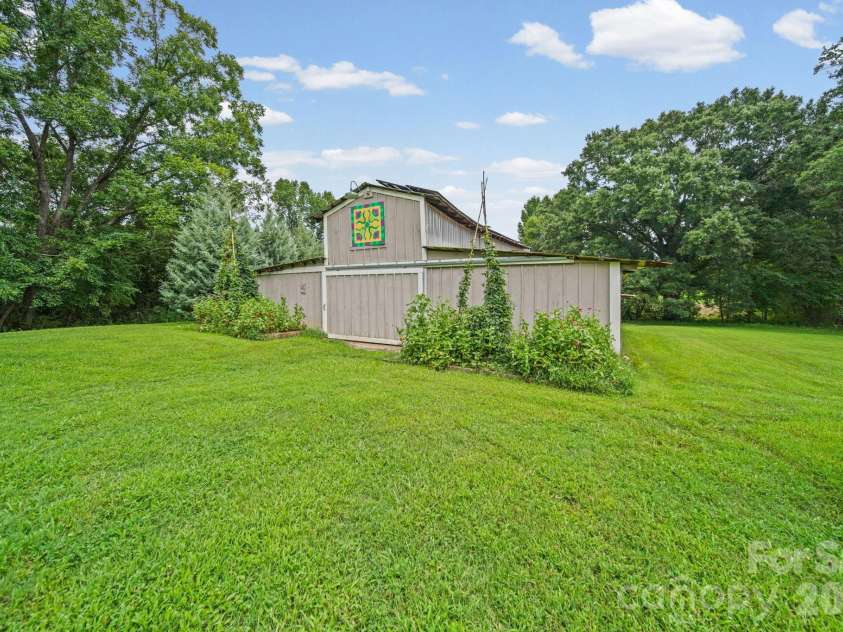 8670 US 601 Highway, Salisbury, NC 28147.  MLS# CAR4414330, YatesRealty ID 43933. 