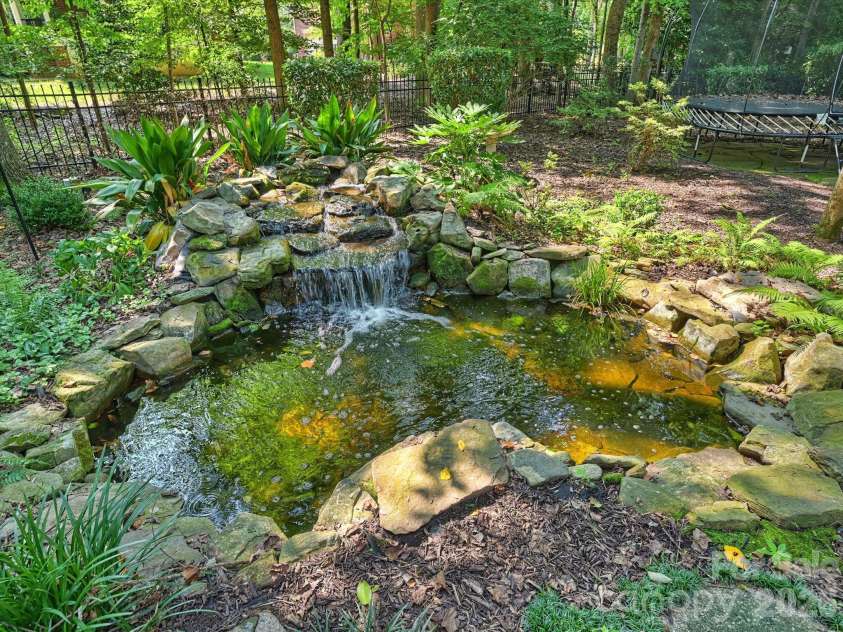 4610 Messian Court, Charlotte, NC 28210.  MLS# CAR4409979, YatesRealty ID 43934. Backyard