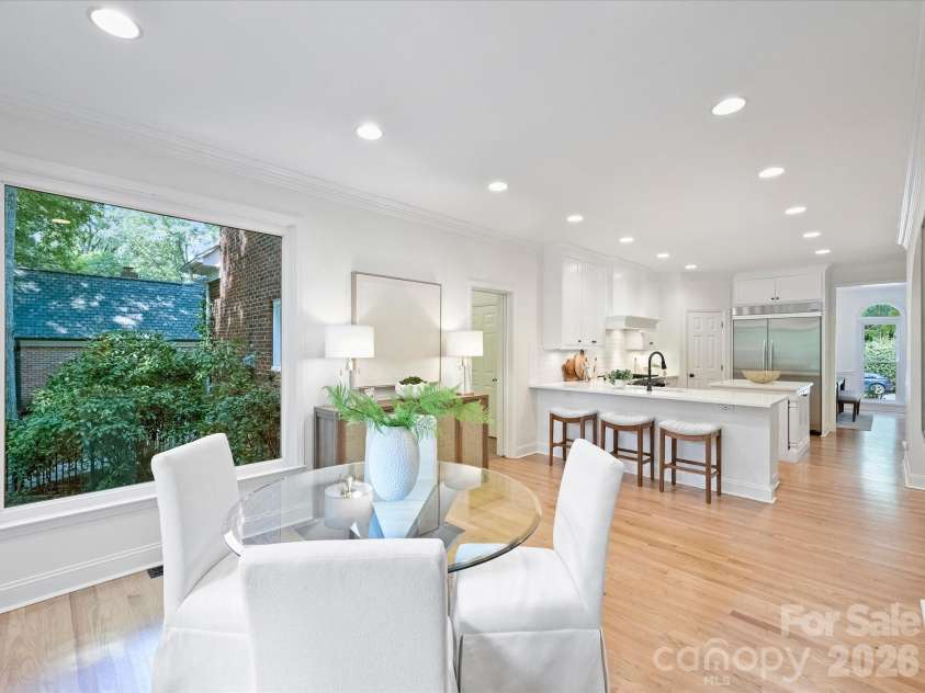 4610 Messian Court, Charlotte, NC 28210.  MLS# CAR4409979, YatesRealty ID 43934. Breakfast Area