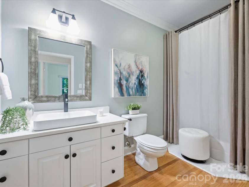 4610 Messian Court, Charlotte, NC 28210.  MLS# CAR4409979, YatesRealty ID 43934. Full Bathroom