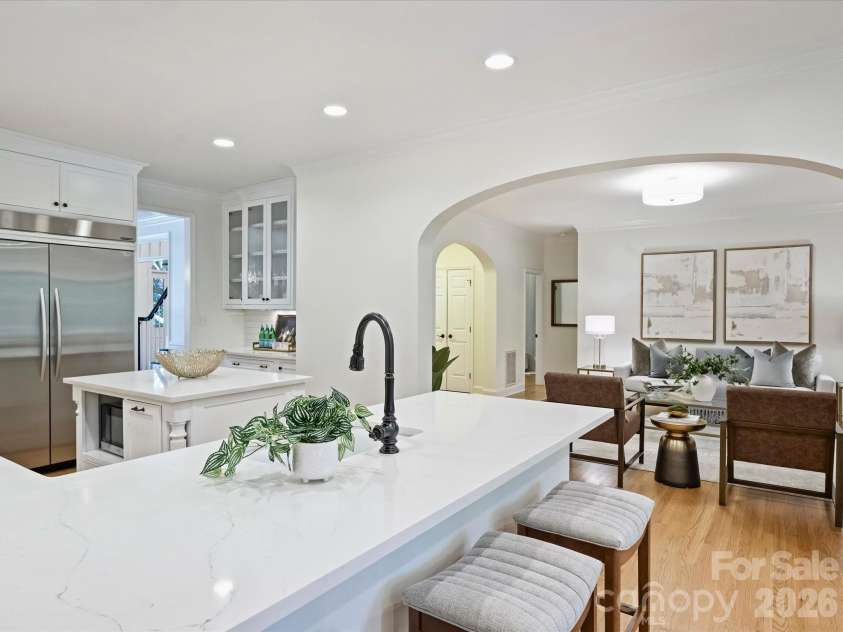 4610 Messian Court, Charlotte, NC 28210.  MLS# CAR4409979, YatesRealty ID 43934. Kitchen