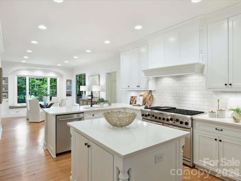 4610 Messian Court, Charlotte, NC 28210.  MLS# CAR4409979, YatesRealty ID 43934. Kitchen