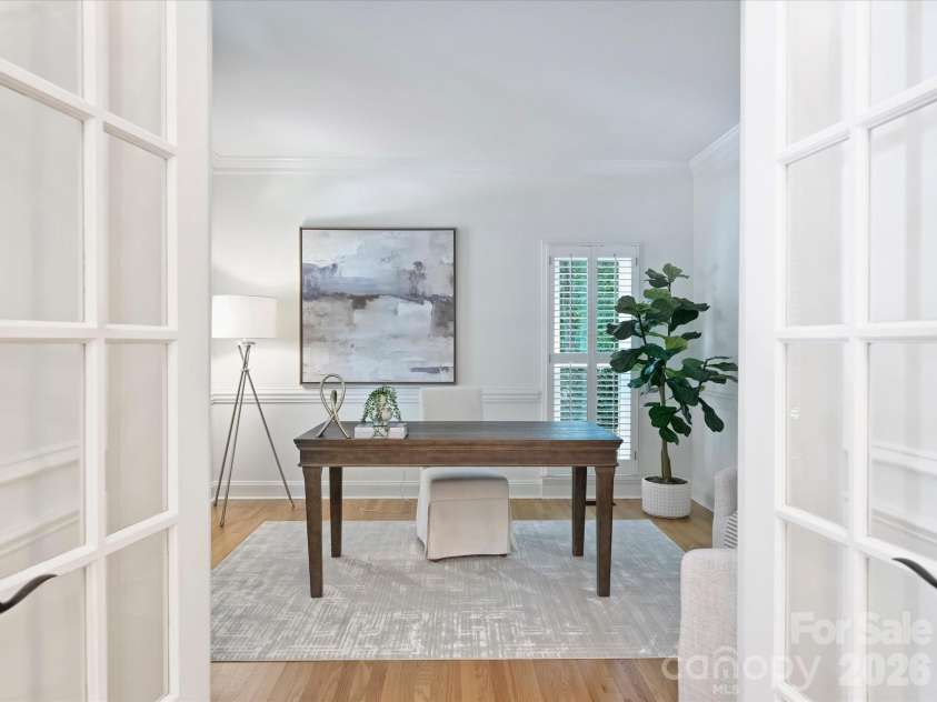 4610 Messian Court, Charlotte, NC 28210.  MLS# CAR4409979, YatesRealty ID 43934. Study