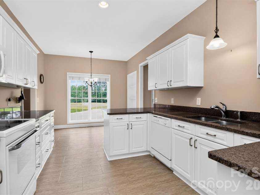 2374 Brooks Road, Chester, SC 29706.  MLS# CAR4388940, YatesRealty ID 43936. 