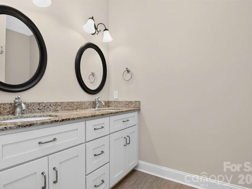 2374 Brooks Road, Chester, SC 29706.  MLS# CAR4388940, YatesRealty ID 43936. 