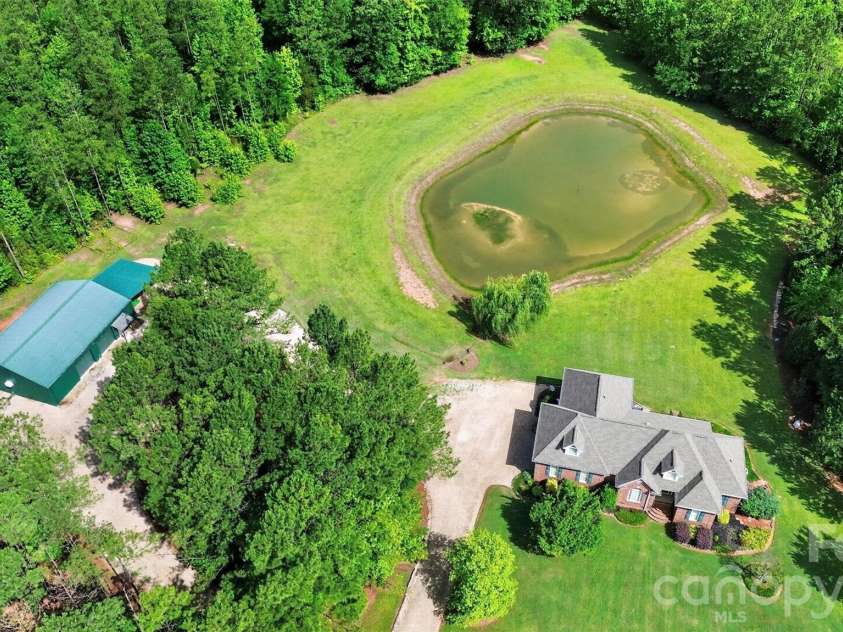 2374 Brooks Road, Chester, SC 29706.  MLS# CAR4388940, YatesRealty ID 43936. 