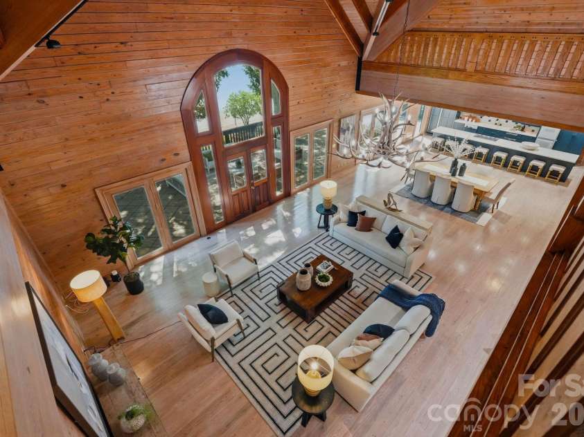 9715 Nine Eagles Lane, Charlotte, NC 28278.  MLS# CAR4382620, YatesRealty ID 43937. 
