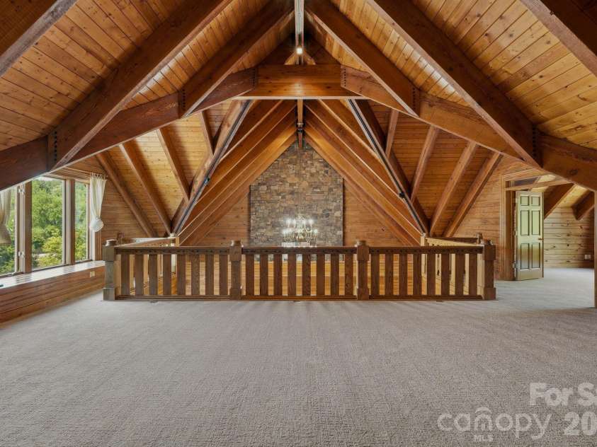 9715 Nine Eagles Lane, Charlotte, NC 28278.  MLS# CAR4382620, YatesRealty ID 43937. 