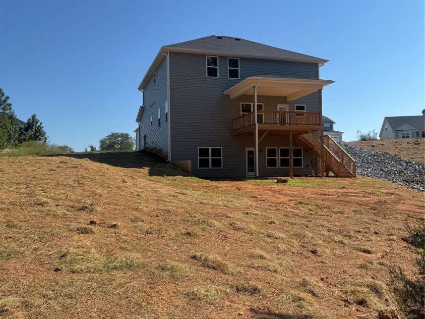 133 Kerr Walk Drive, Statesville, NC 28677.  MLS# CAR4411664, YatesRealty ID 43941. 