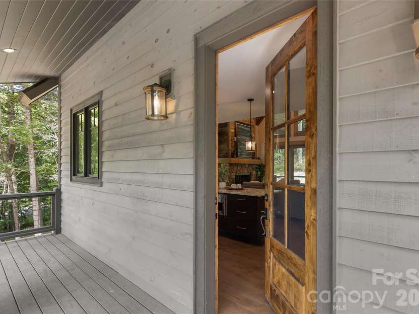11 Fish Camp Trail, Glenville, NC 28736.  MLS# CAR4411915, YatesRealty ID 43943. 