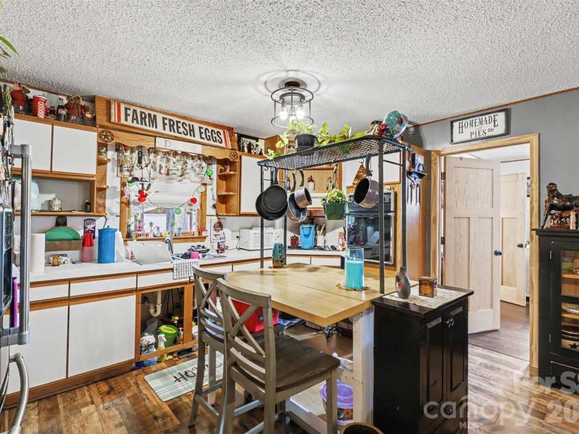 1250 Honeywood Lane, Rock Hill, SC 29730.  MLS# CAR4414321, YatesRealty ID 43944. 