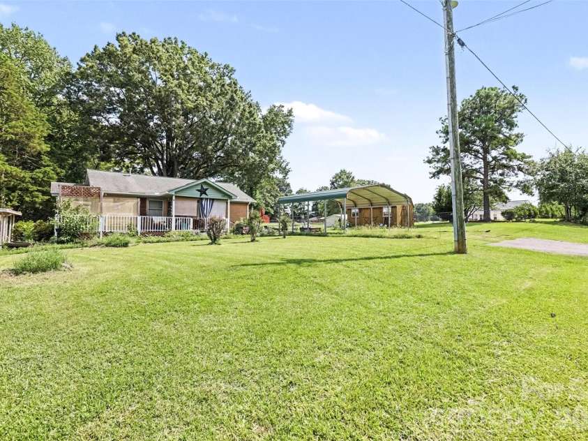 1250 Honeywood Lane, Rock Hill, SC 29730.  MLS# CAR4414321, YatesRealty ID 43944. 