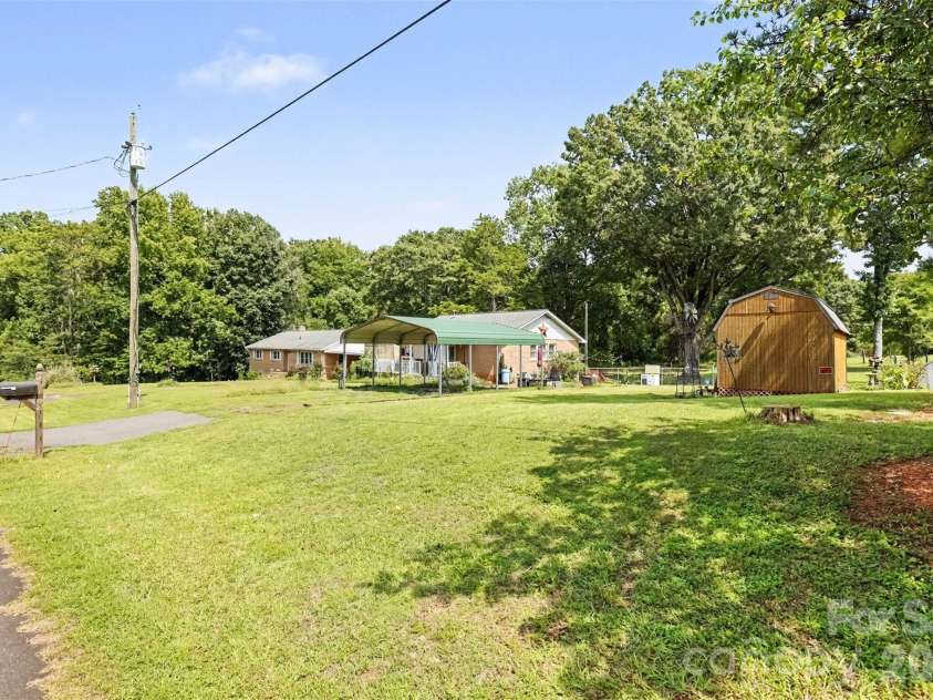 1250 Honeywood Lane, Rock Hill, SC 29730.  MLS# CAR4414321, YatesRealty ID 43944. 