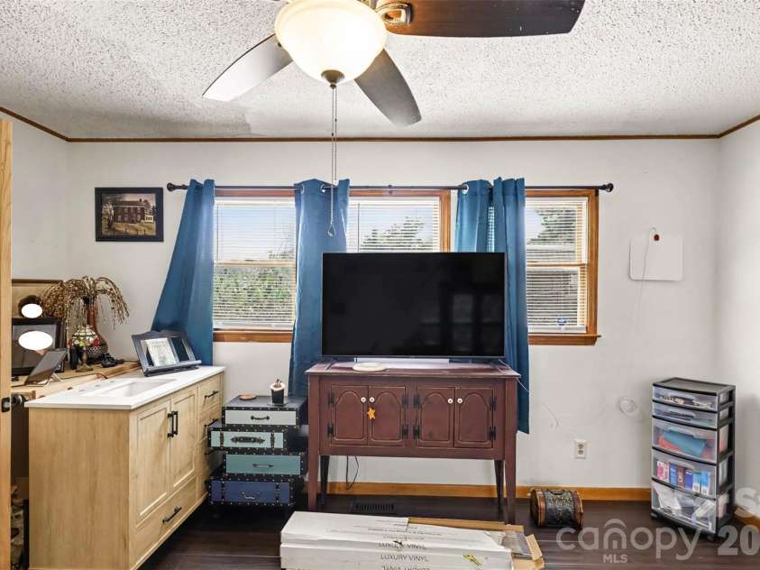 1250 Honeywood Lane, Rock Hill, SC 29730.  MLS# CAR4414321, YatesRealty ID 43944. 