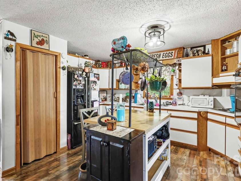 1250 Honeywood Lane, Rock Hill, SC 29730.  MLS# CAR4414321, YatesRealty ID 43944. 