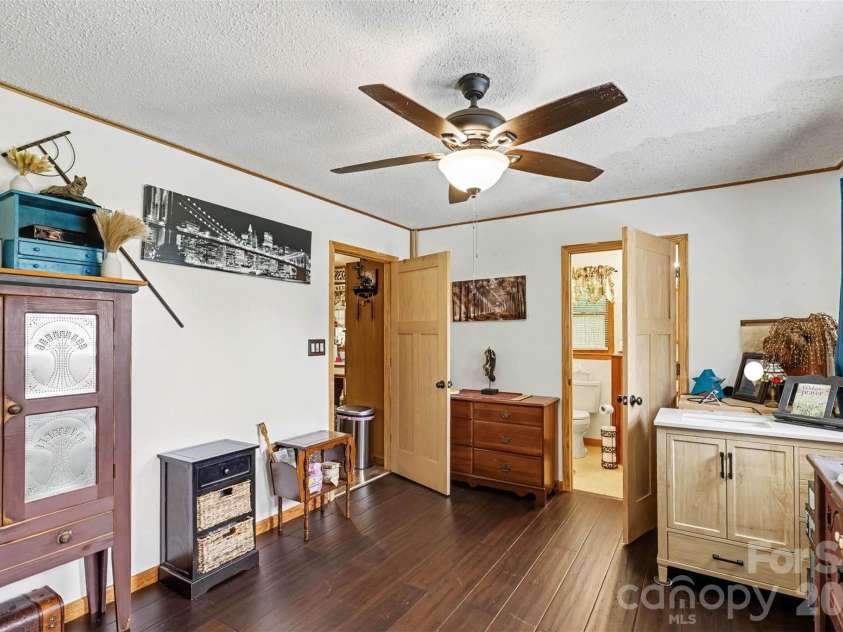 1250 Honeywood Lane, Rock Hill, SC 29730.  MLS# CAR4414321, YatesRealty ID 43944. 