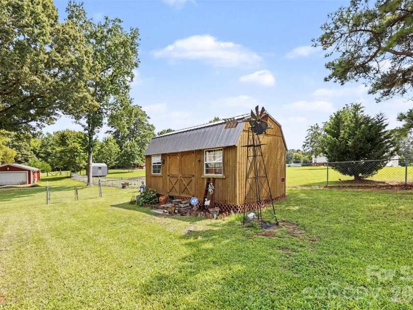 1250 Honeywood Lane, Rock Hill, SC 29730.  MLS# CAR4414321, YatesRealty ID 43944. 