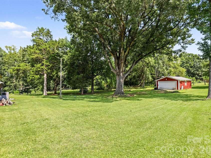 1250 Honeywood Lane, Rock Hill, SC 29730.  MLS# CAR4414321, YatesRealty ID 43944. 