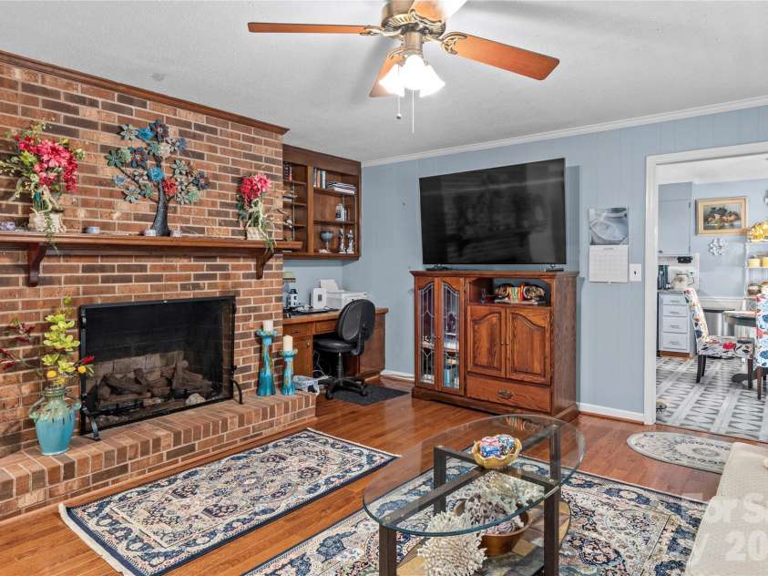 145 Stanwell Court, Clemmons, NC 27012.  MLS# CAR4413711, YatesRealty ID 43945. 