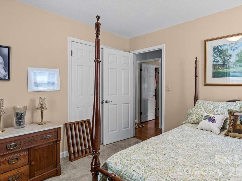145 Stanwell Court, Clemmons, NC 27012.  MLS# CAR4413711, YatesRealty ID 43945. 