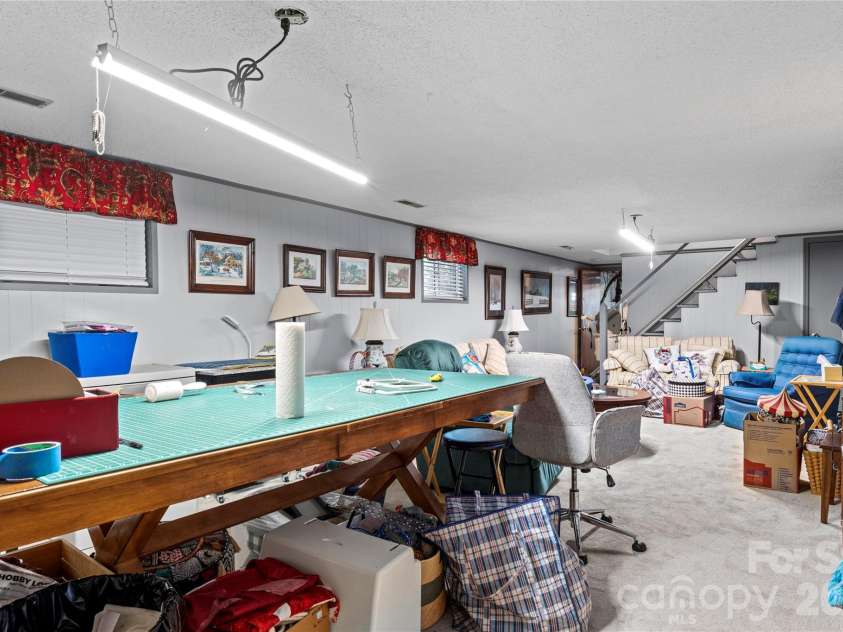 145 Stanwell Court, Clemmons, NC 27012.  MLS# CAR4413711, YatesRealty ID 43945. 