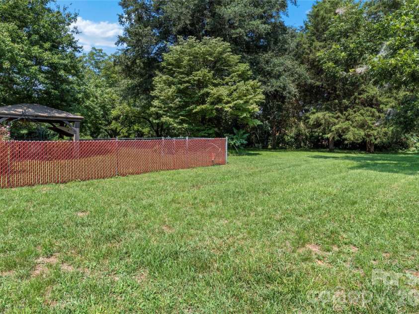 145 Stanwell Court, Clemmons, NC 27012.  MLS# CAR4413711, YatesRealty ID 43945. 